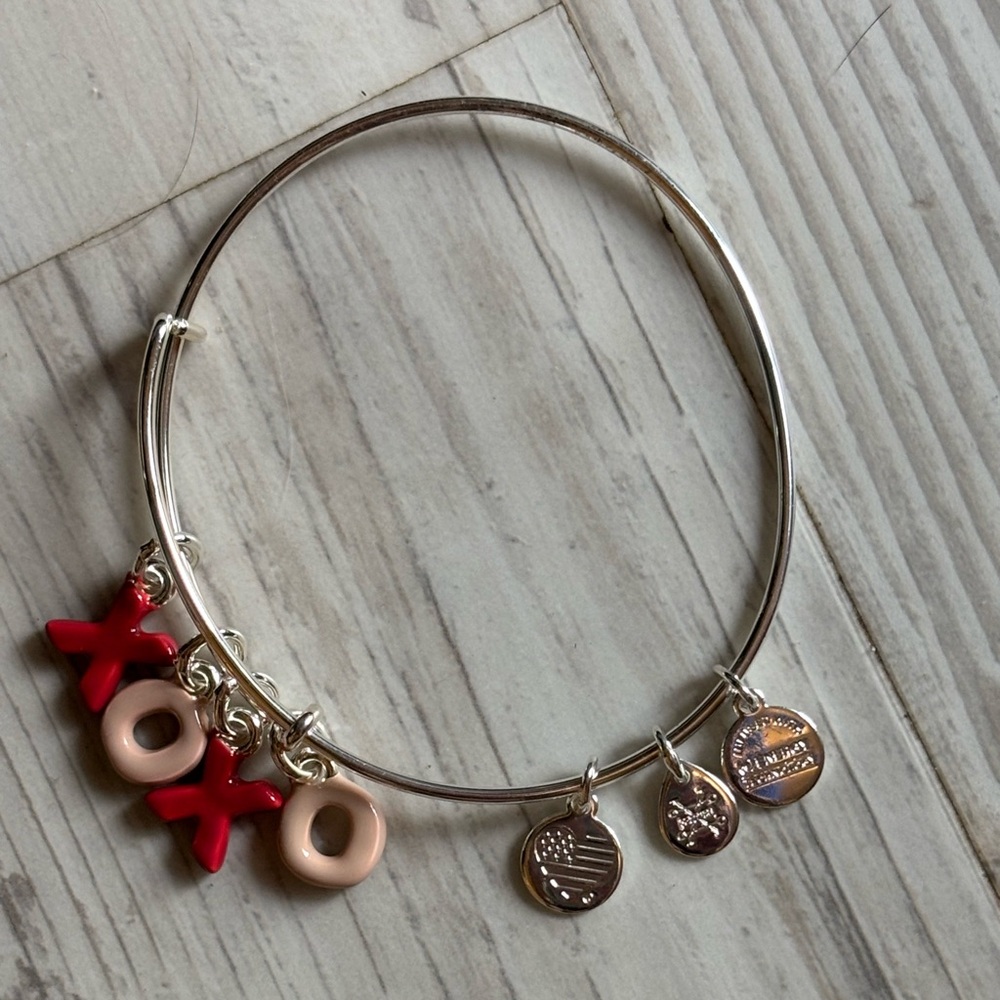 Alex and Ani Adjustable XOXO Charm Bracelet NWOT